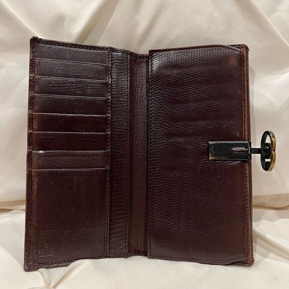 Vintage Gucci Smooth Leather Long Wallet Unique Clasp Made in Italy GG - Picture 6 of 15